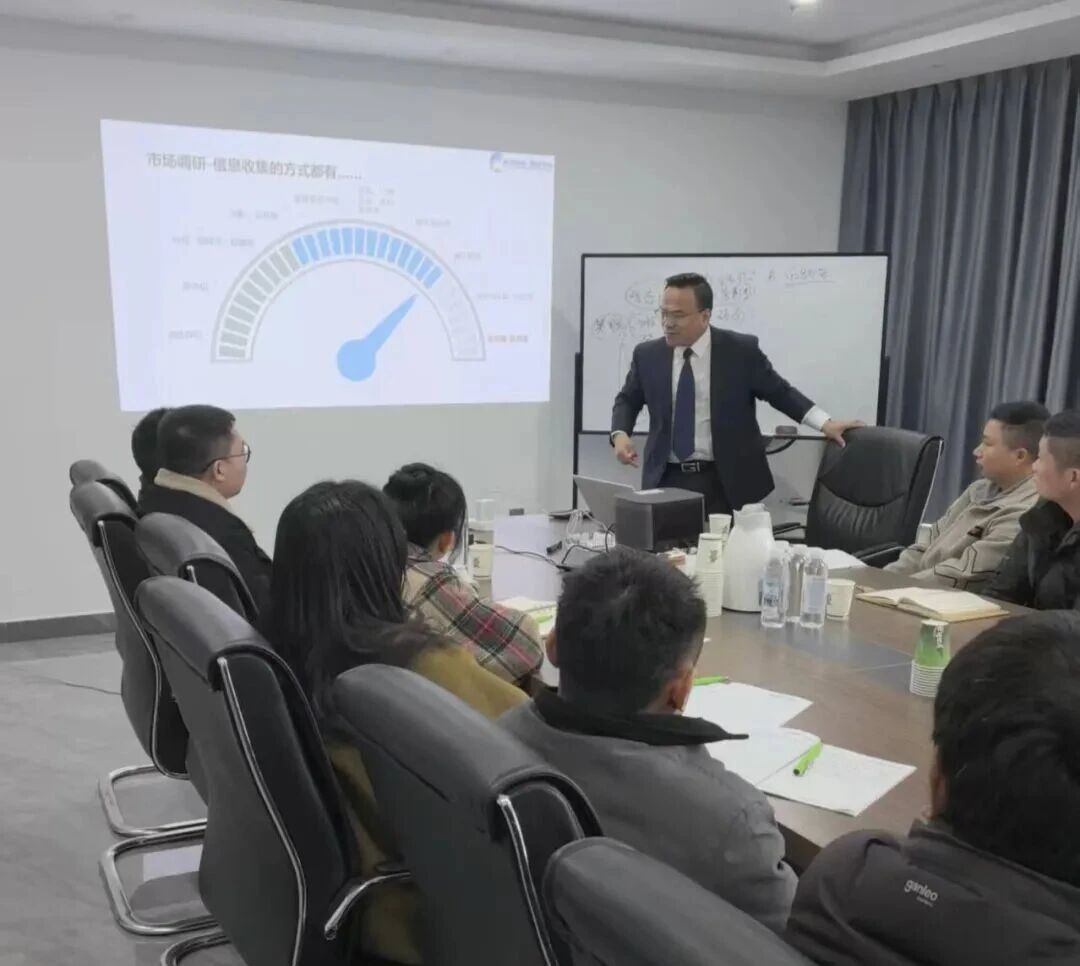 亚卡赋能充电忙，精准蓄力启新程