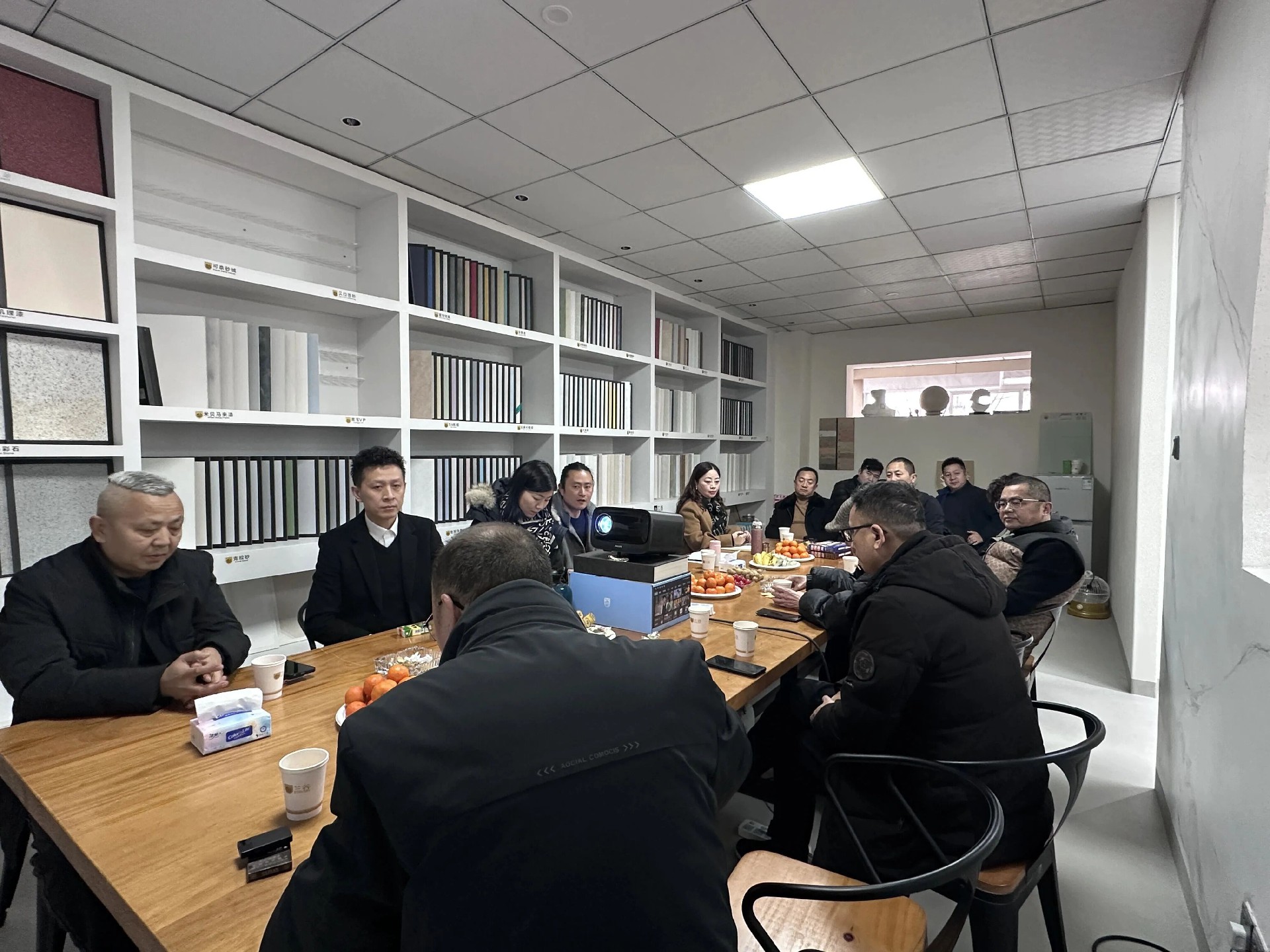 整装美学赋能产业升级 艺漆风潮席卷西南——整装美学艺漆出彩高峰论坛续启成都之约