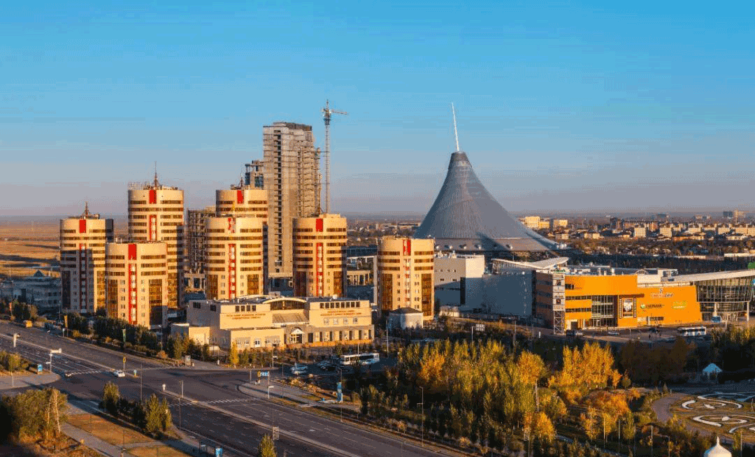 哈萨克斯坦加强铁路运力提升亚欧大陆物流效率