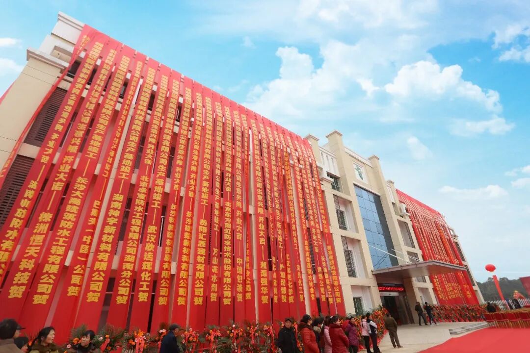 从 3 亿年产值到 3000 万贱卖！防水龙头“陨落”：所有靠风口吃饭的企业，都该读这篇