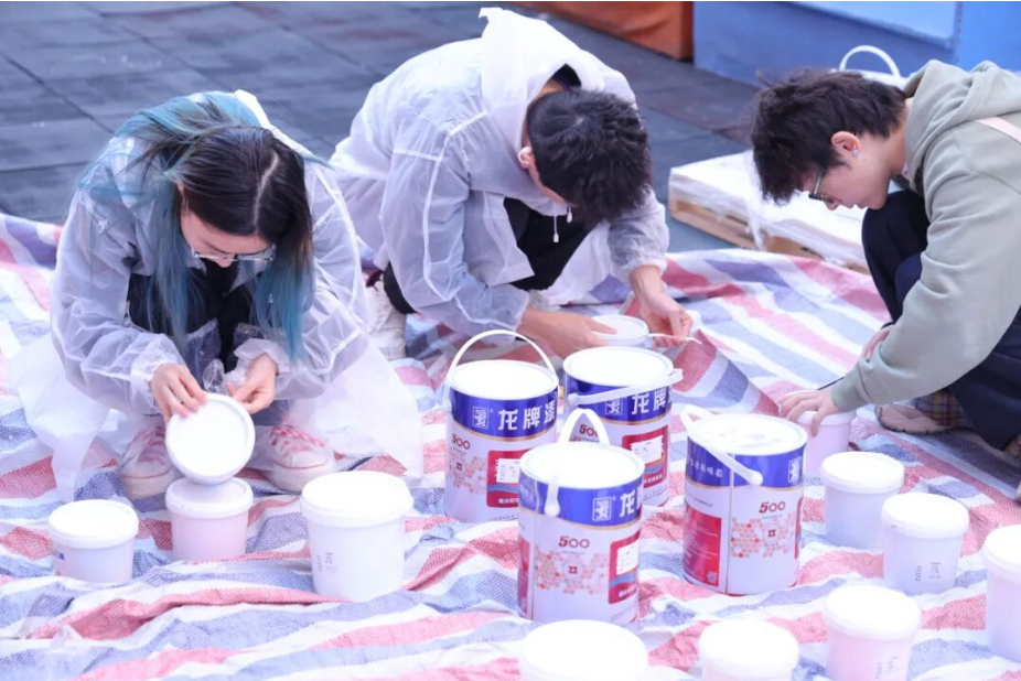 公益｜“漆彩家园”墙绘公益：北新建材涂料业务为“星星的孩子”点亮世界