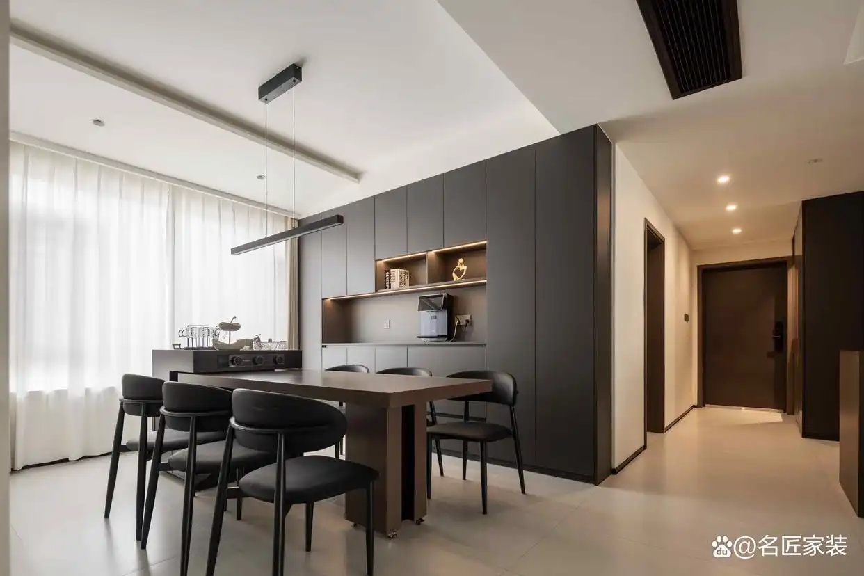 180㎡意式极简，开启家居时尚的奢华新境界