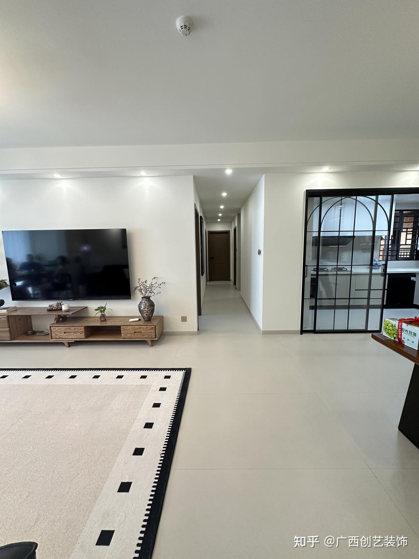 一套超有质感的现代宜家居设计