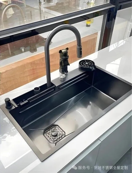 从拒绝到认可：不锈钢橱柜如何用实力征服中国家庭？