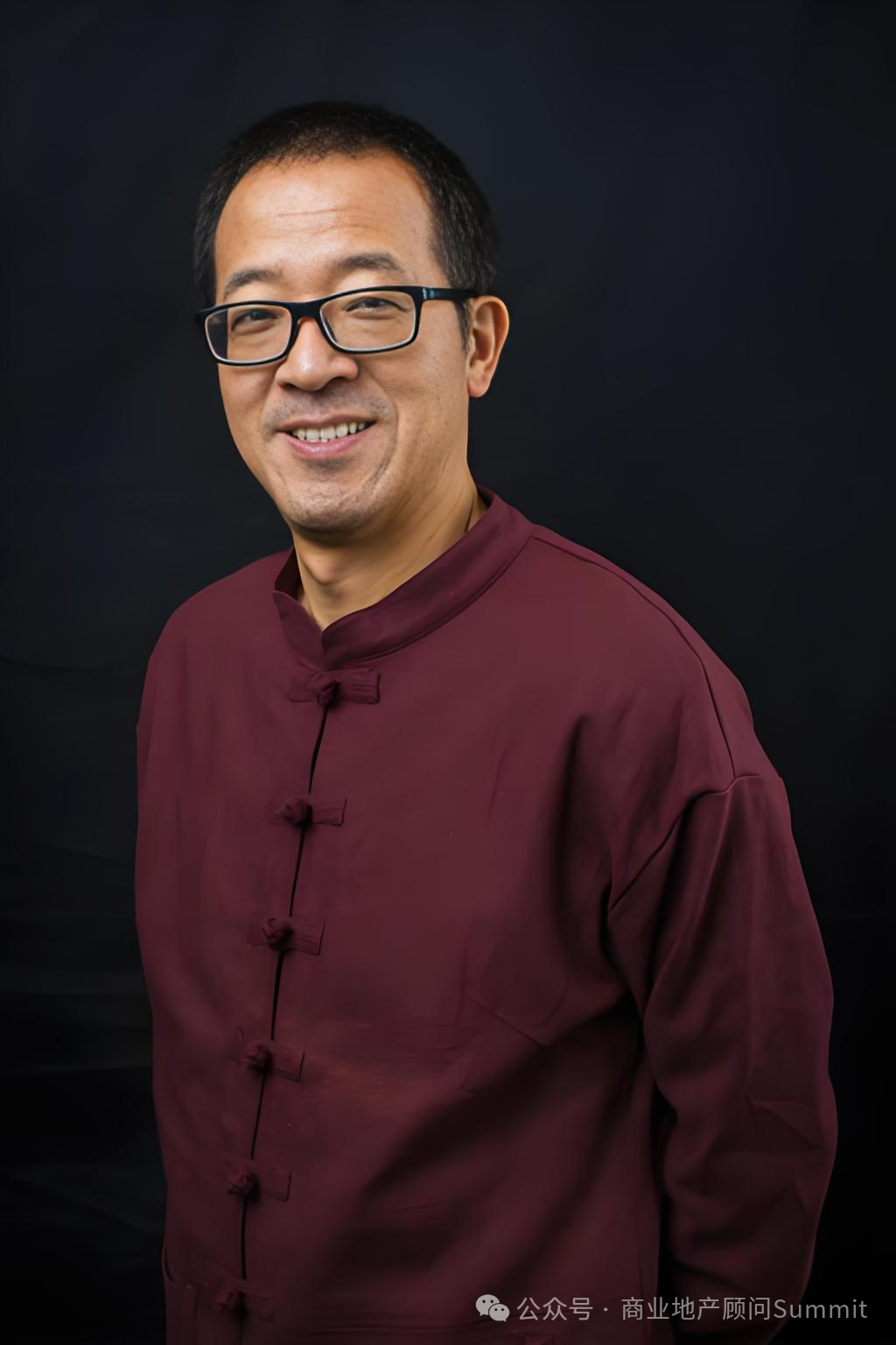 俞敏洪：从泥泞中起身，在变局中重生 