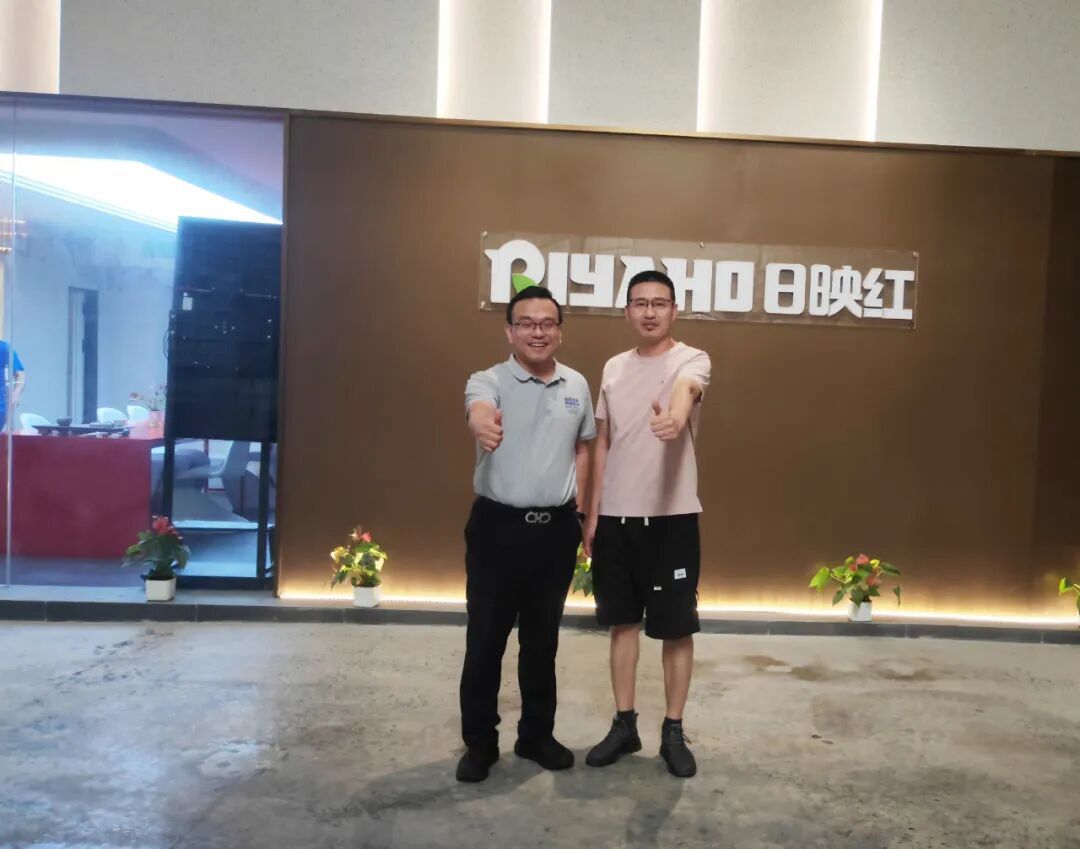 匠心日映红,一漆映芳华 匠心日映红,一漆映芳华