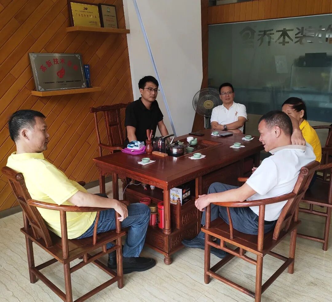 乔本涂装董事长何万桥的“桥”式哲学 乔本涂装董事长何万桥的“桥”式哲学