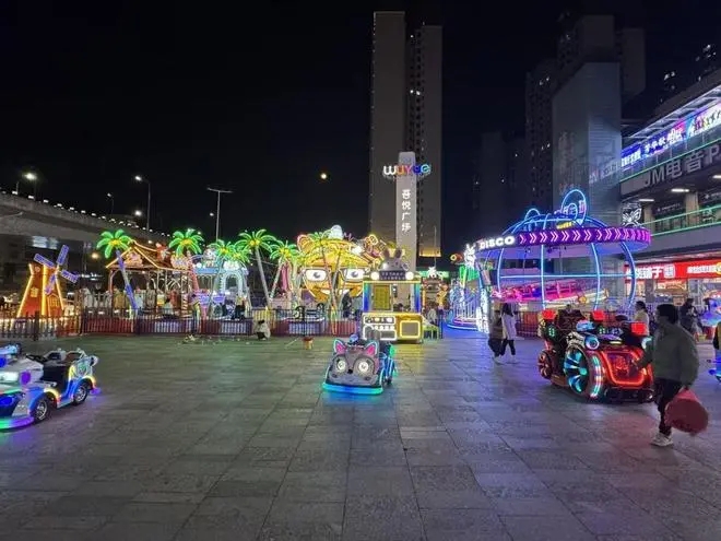 零售创新案例:广西贵港吾悦广场香江印巷步行街 零售创新案例:广西贵港吾悦广场香江印巷步行街